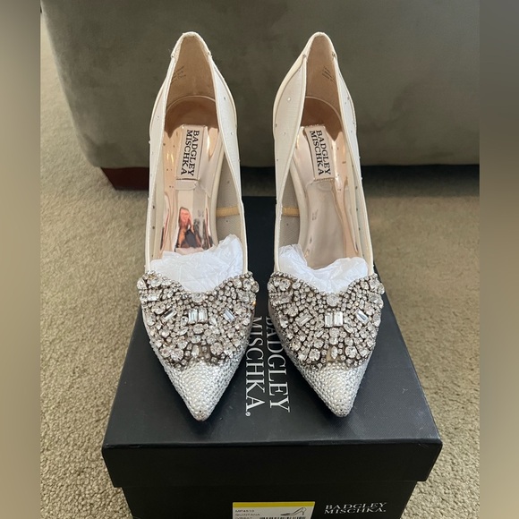 Badgley Mischka Shoes - Badgley Mischka Quintana Heel 8.5 Ivory Rhinestone Bridal Pumps Wedding Shoe